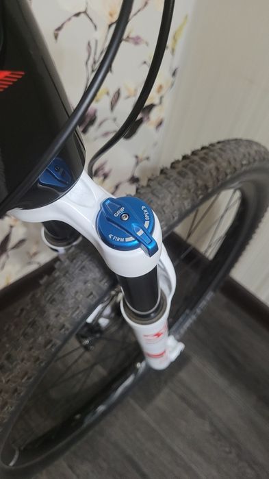 Карбоновый велосипед Giant XTC Advanced 3