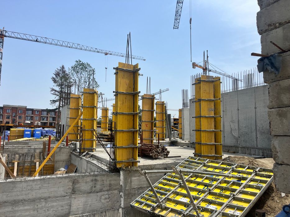 Наем на кофраж платна метални колони