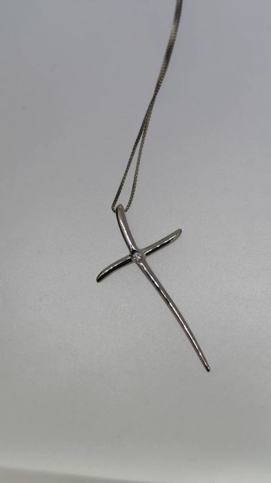 Lanț aur 18k 2.79gr cu cruciuliță cu diamant natural marca Vier (r)