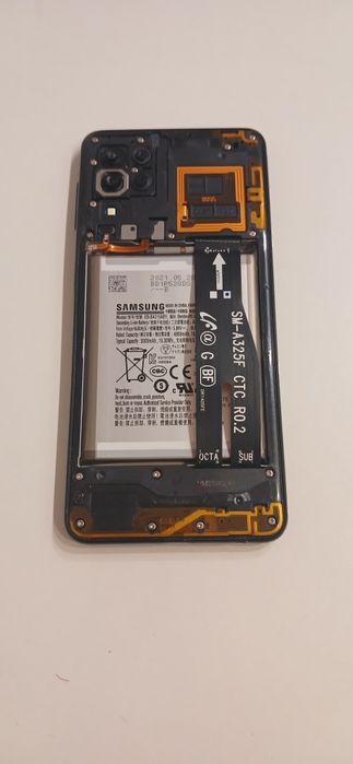 Продам телефон на запчасти