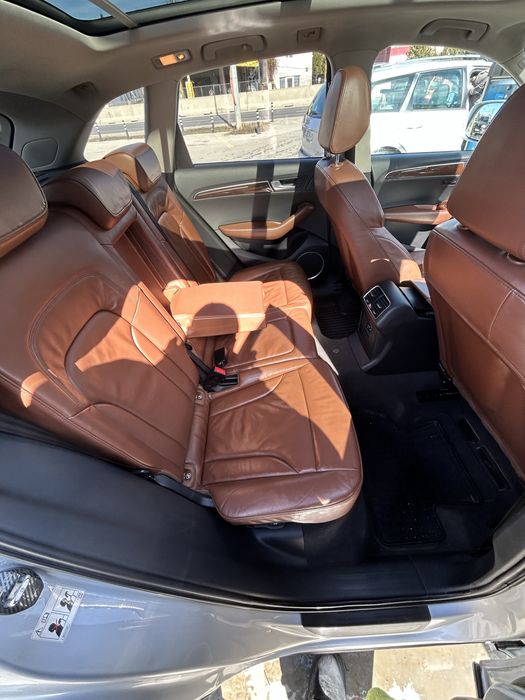 Audi Q5 2010 3.0L , 240 cp