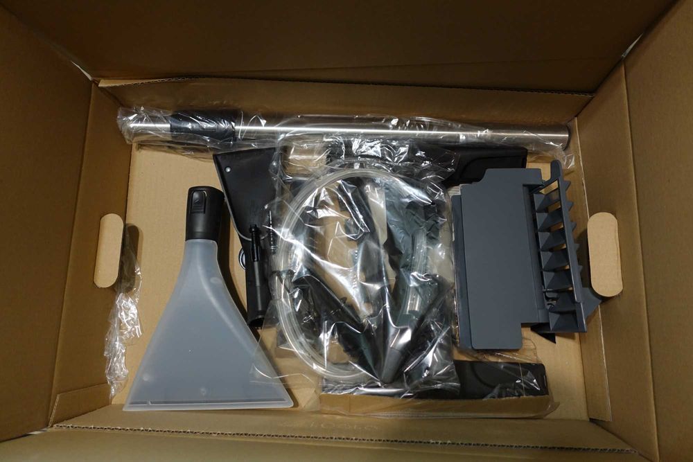 Прахосмукачка за мокро и сухо почистване Bosch BWD421PRO, 2100 W