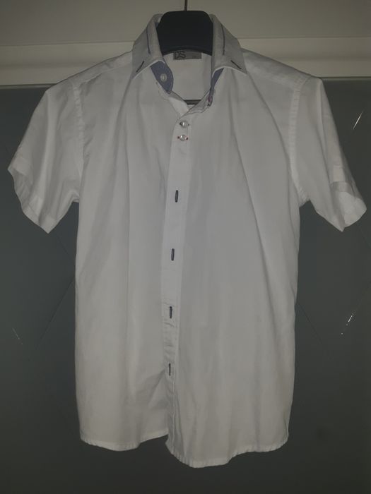 Продам Рубашки Школьные Белые детские  бу