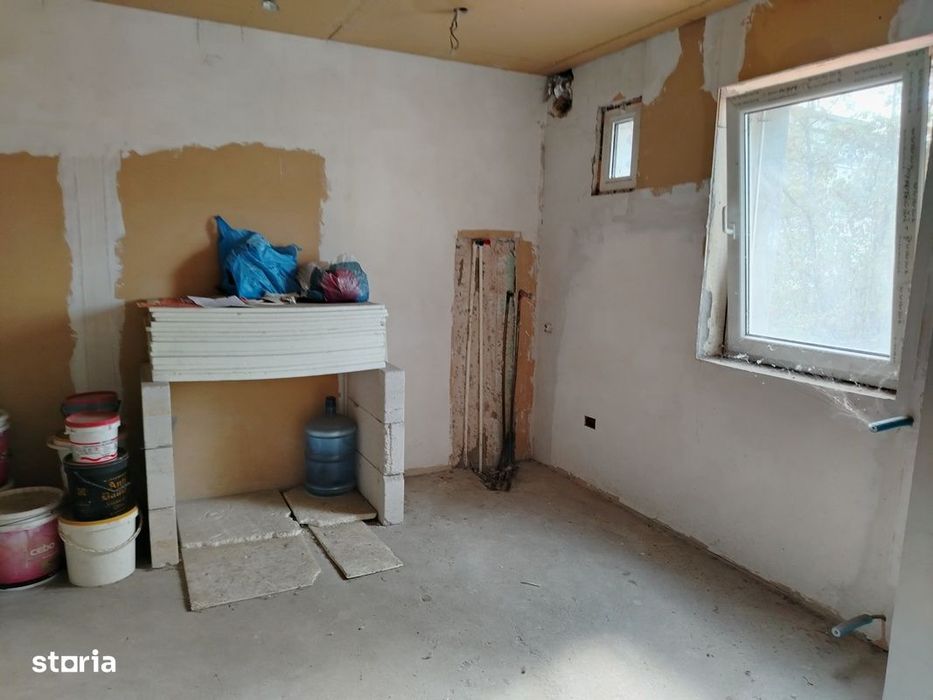 cv 181 Bd.Traian, apartament 4 camere decomandat , etaj II — fotografia 3
