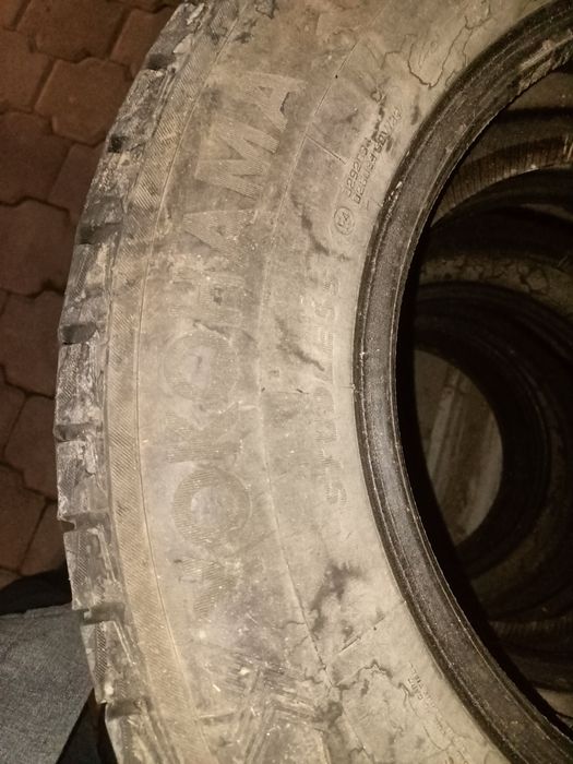 Продам автошины бу Yаkahama  265/65 R17