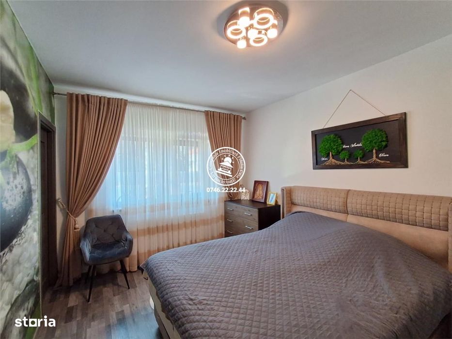 Vila  de vanzare  Rediu,