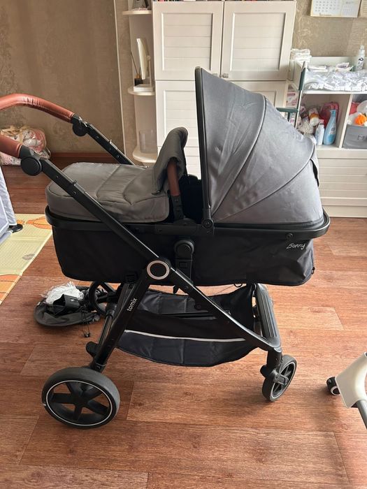 Коляска в хорошем состояние