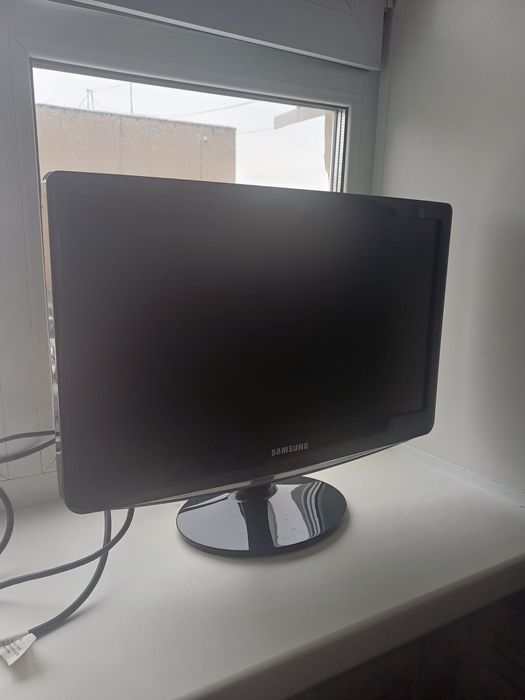 Монитор самсунг.