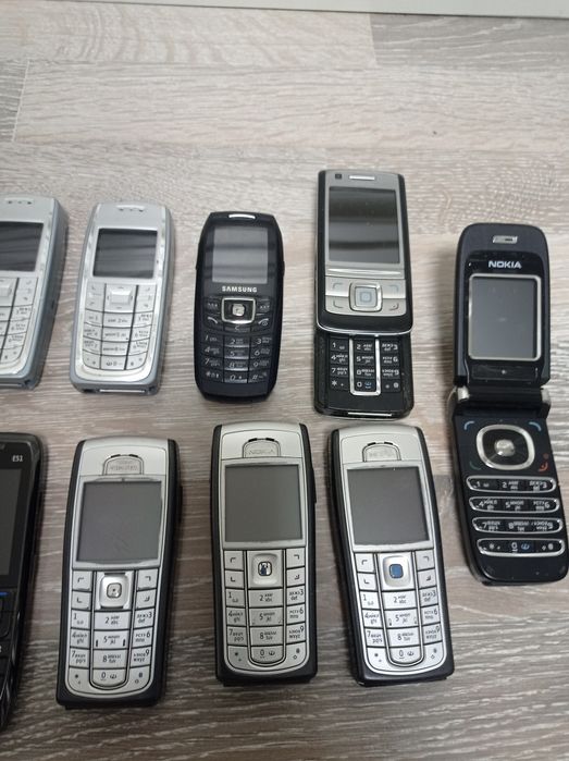 Продам рэтро телефон Nokia  и Samsung