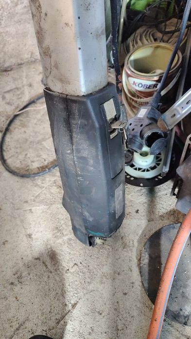 Brațe pentru porți batante