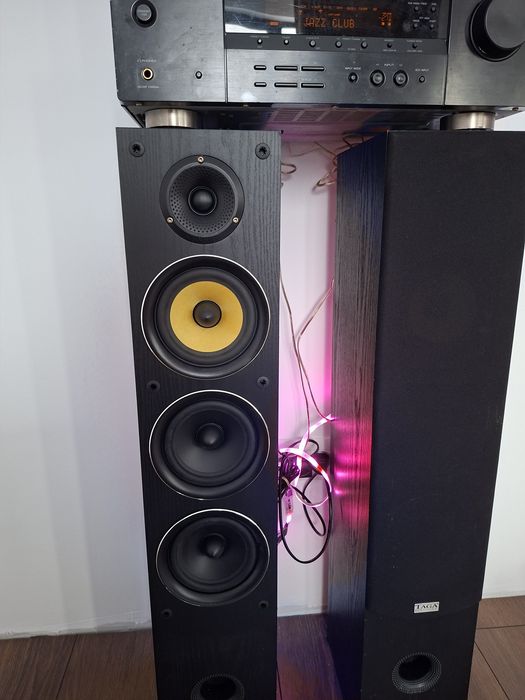 Vante boxe Taga Harnony si amplificator Yamaha