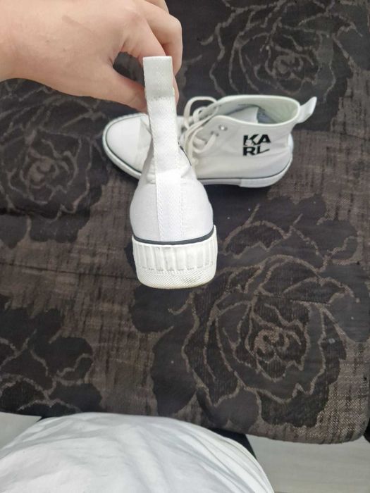 KARL LAGERFELD кецове 40ном.