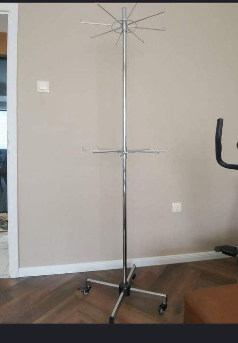 Закачалки пластмасови