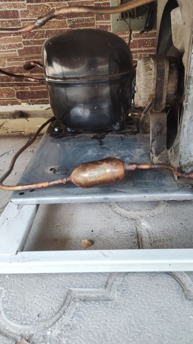 Витринный холодильник