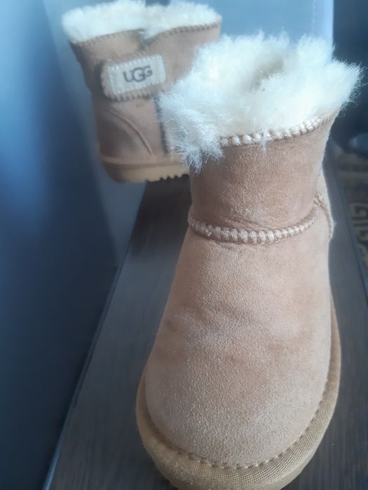 Продаются угги детские