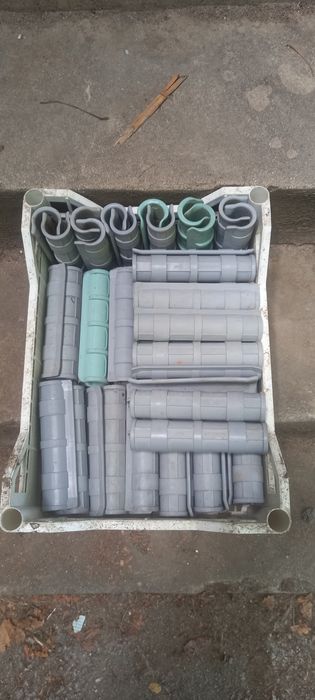 Скоби за полиенови оранжерии.