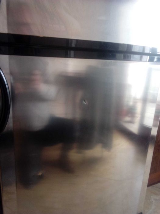 Хладилник с фризер два компресора