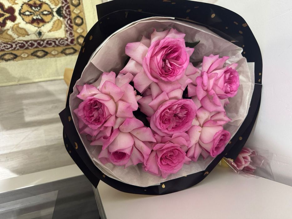 Цветы( красивый букет)