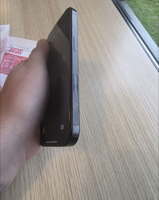 Iphone 16 pro 128 gb 90% baterie