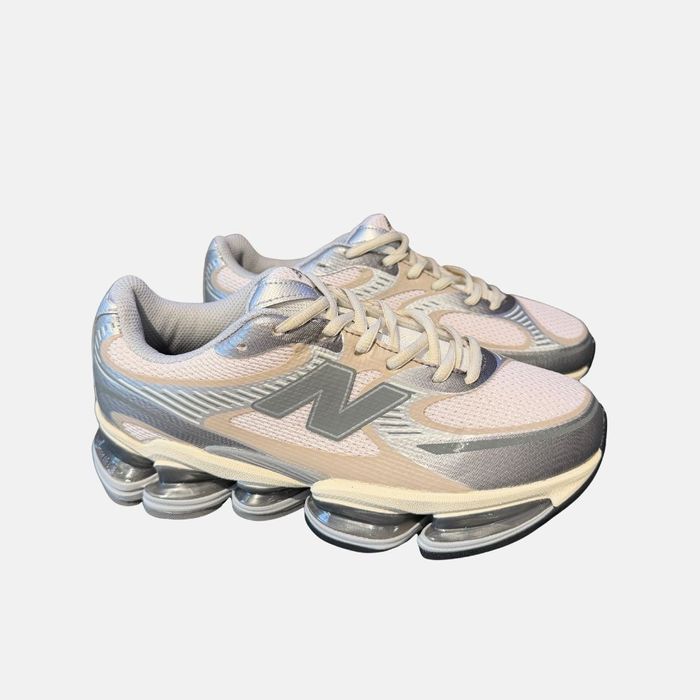 New Balance 2000