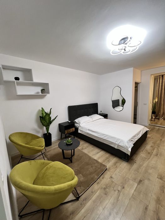 Inchiriez Garsoniera  blv 1 Mai