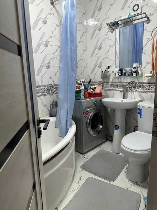 Своя 1 4/4комн кв перед на 3 Эко базар 60000yе