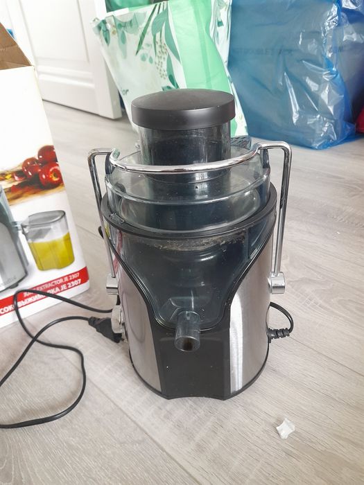 Продам соковыжималку