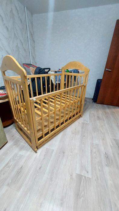 Детская кроватка 10.000тг.