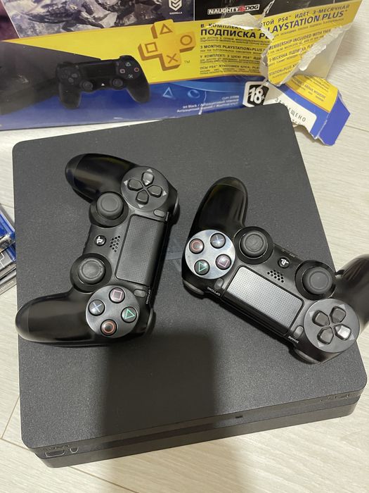Ps4 Sony 1 tb в отличном состяний