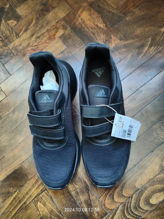 Маратонки Adidas