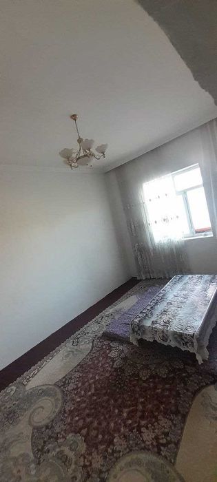 Uy sotiladi Nazarbek pochtada