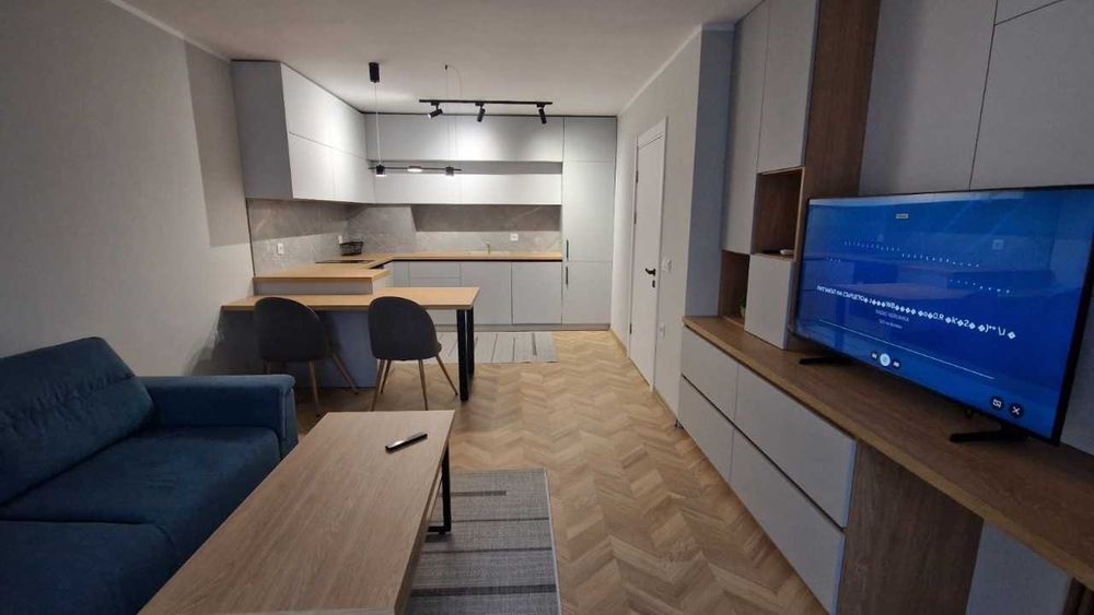 Дава се под наем Двустаен апартамент в Пловдив, Христо Смирненски - 70 кв.м за 600 € - Снимка #1