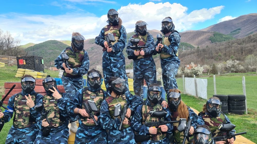 Игрище за Пейнтбол гр.Правец