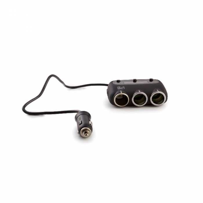 Разклонител с 3 гнезда за запалка и 2 USB порта - 1982