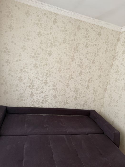 Диван раскладной в идеальном состоянии.