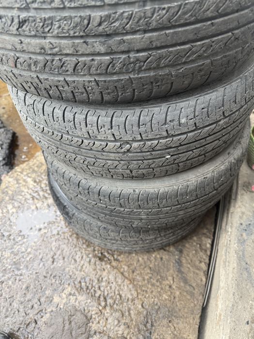 Продам резину лето 215/60/16