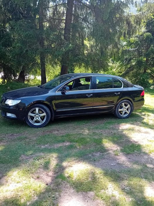 Vând SKODA Superb