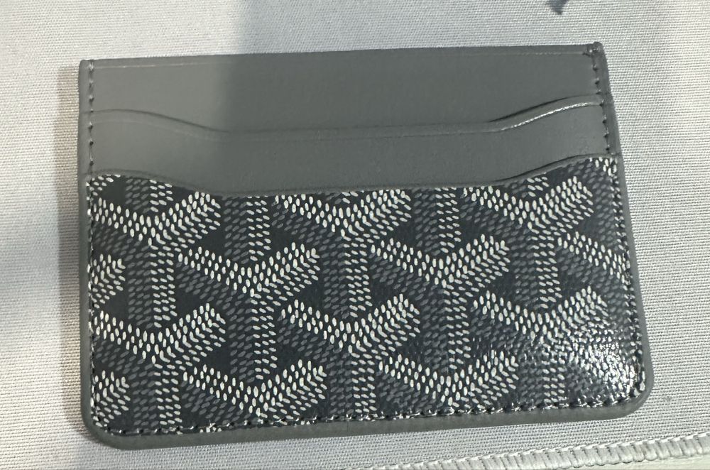 Картхолдер-серый.