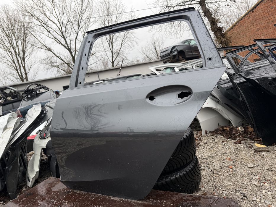 Врата BMW 3 G21