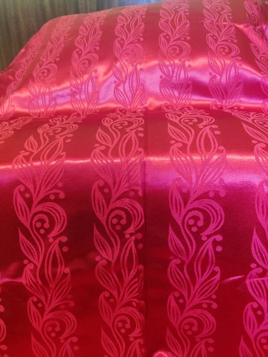 Сатен за завеси винено червен ,Тъмно червен български фин плат