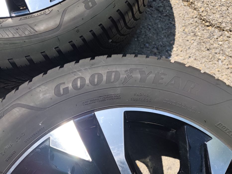 215/60/17" 4бр Good year vector all season, dot0323,6-7mm