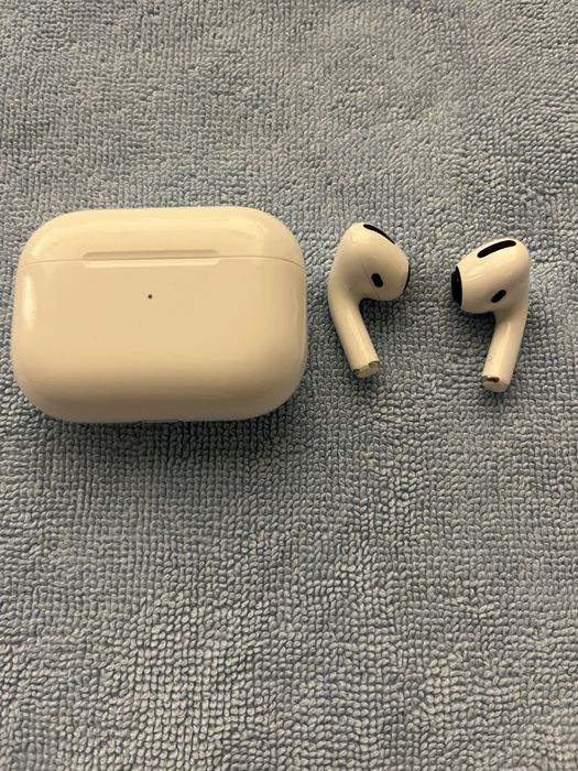 Наушник AirPods pro