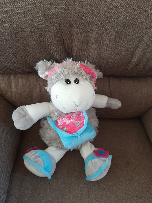 играчки нови 2бр.цената е обща