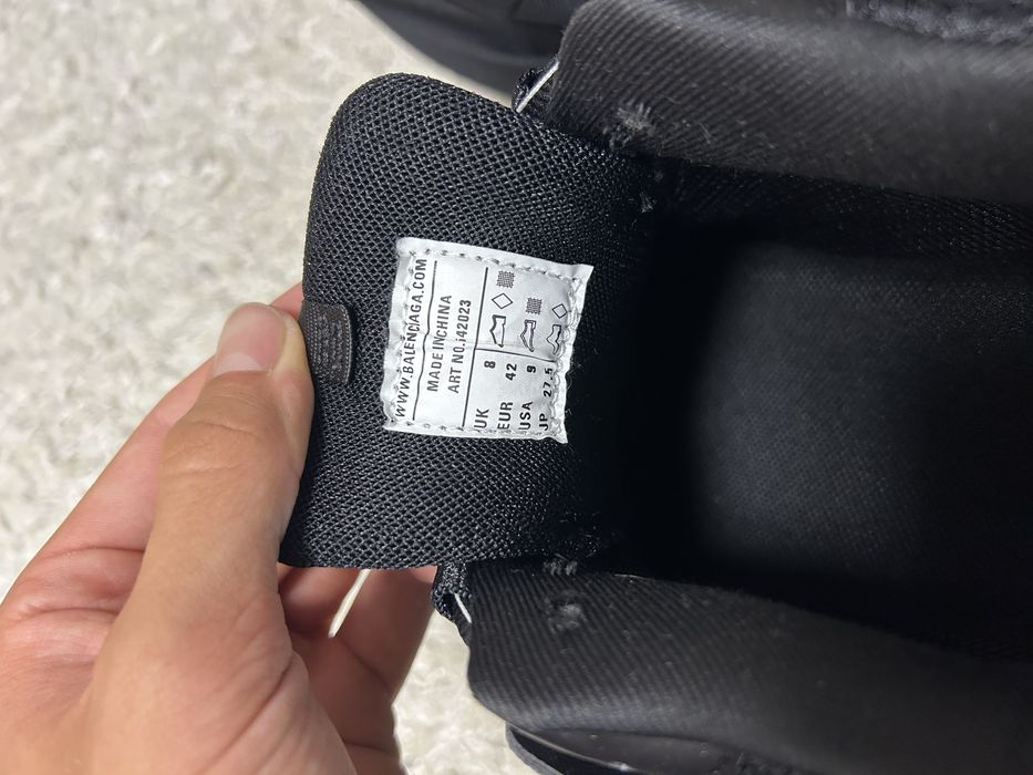 balenciaga track black