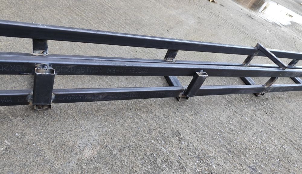 targa matrita stalp gard