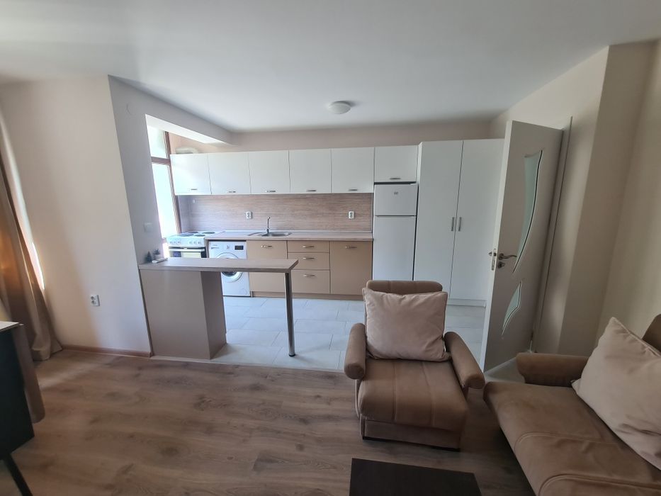 Дава се под наем Двустаен апартамент в Пловдив, Кючук Париж - 65 кв.м за 408 € - Снимка #2