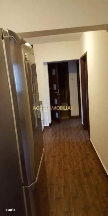 4 Camere de inchiriat | Crangasi | 2 Bai | Centrala | Parcare | Metrou
