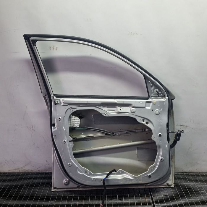 Usa Stanga Fata Kia Sorento II Facelift 2012 - 2014 SUV 4 Usi ARGINTIU (1332)