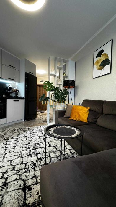 Продава се Двустаен апартамент в к.к. Слънчев бряг - 66 кв.м за 1152 €/кв.м - Снимка #1