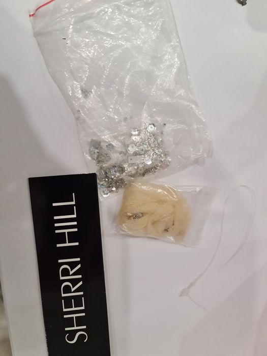 Вечернее платье со стразами